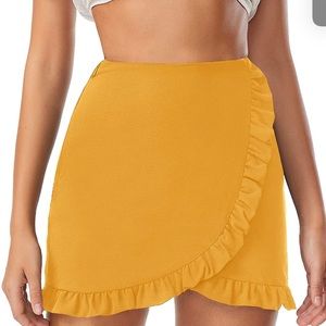 Yellow Skort. Bought off Amazon.